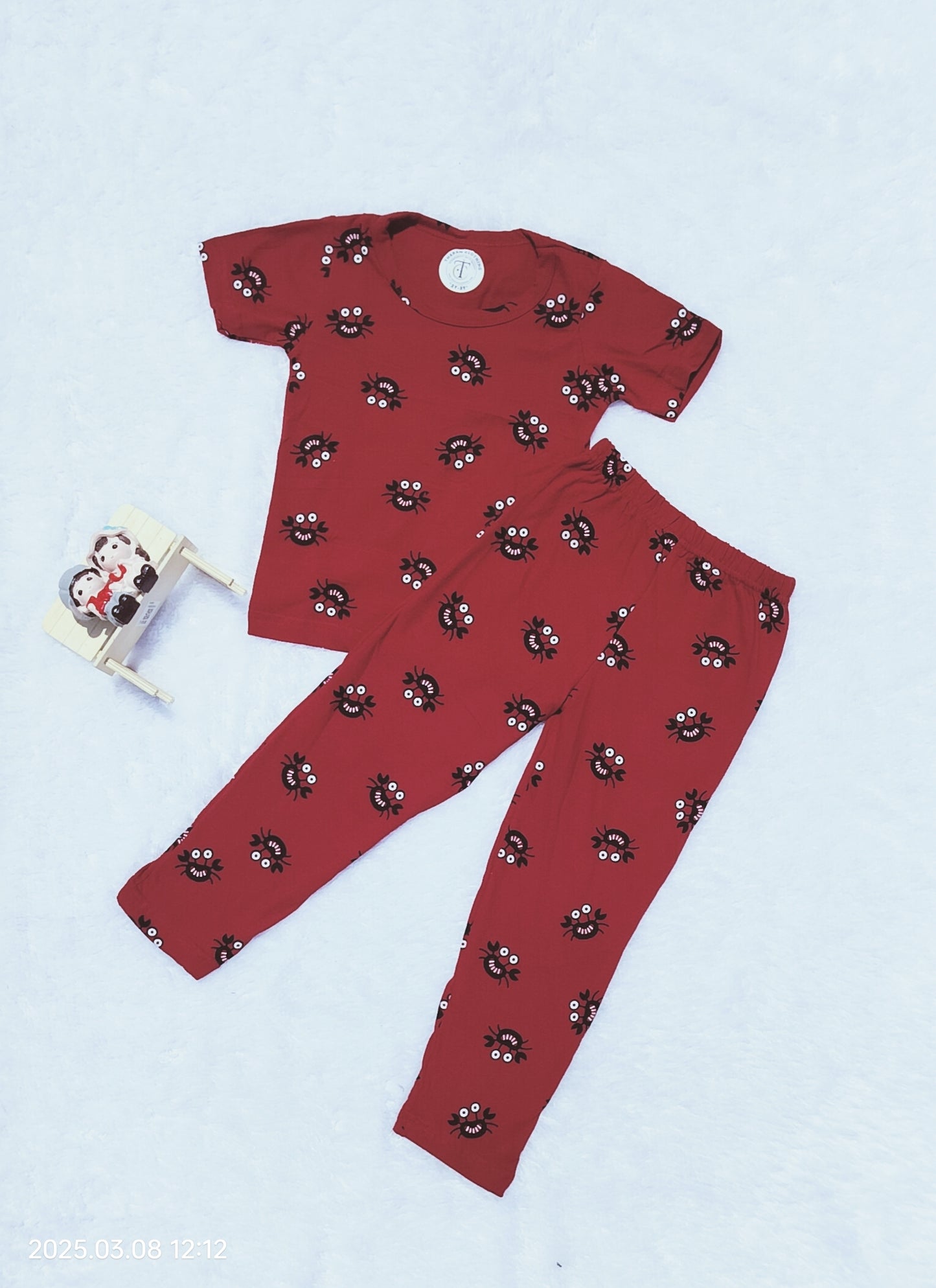 Kids Wear - Unisex Pyjama sets - Maroon crab
