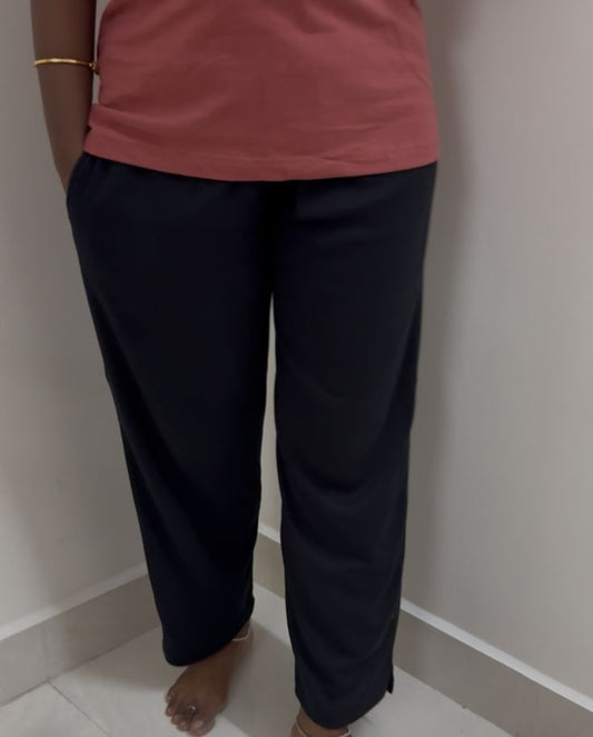 Prebook: Women's Straight pant - Black