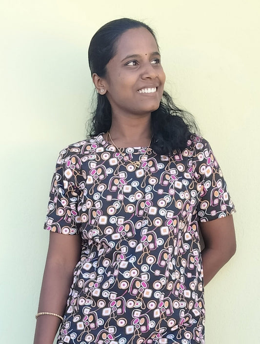 Women's normal tshirt - Black dots