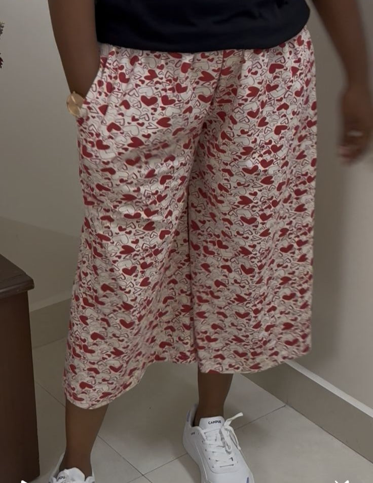 Printed Women's Calf length Palazzo pant - Creamy cherry heartin