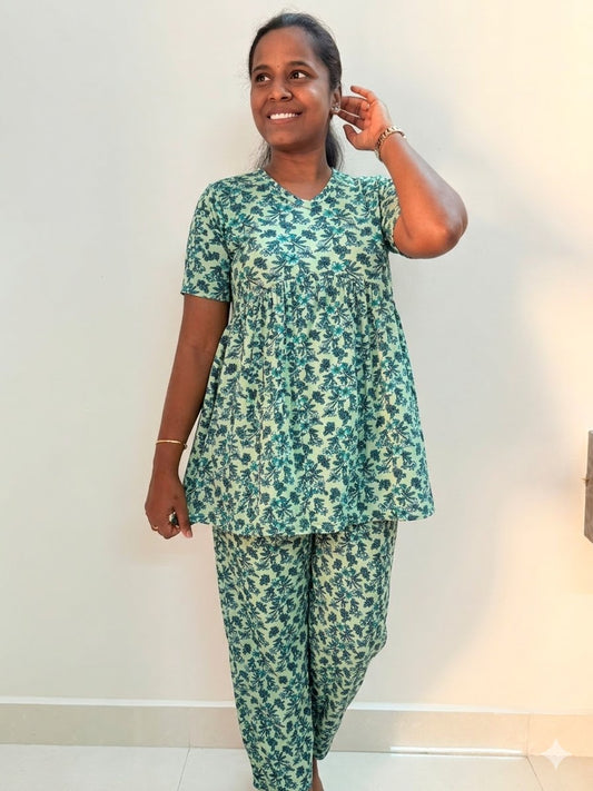 Prebooking - Premium Women's Curvy peplum coord set - Pista mini floral